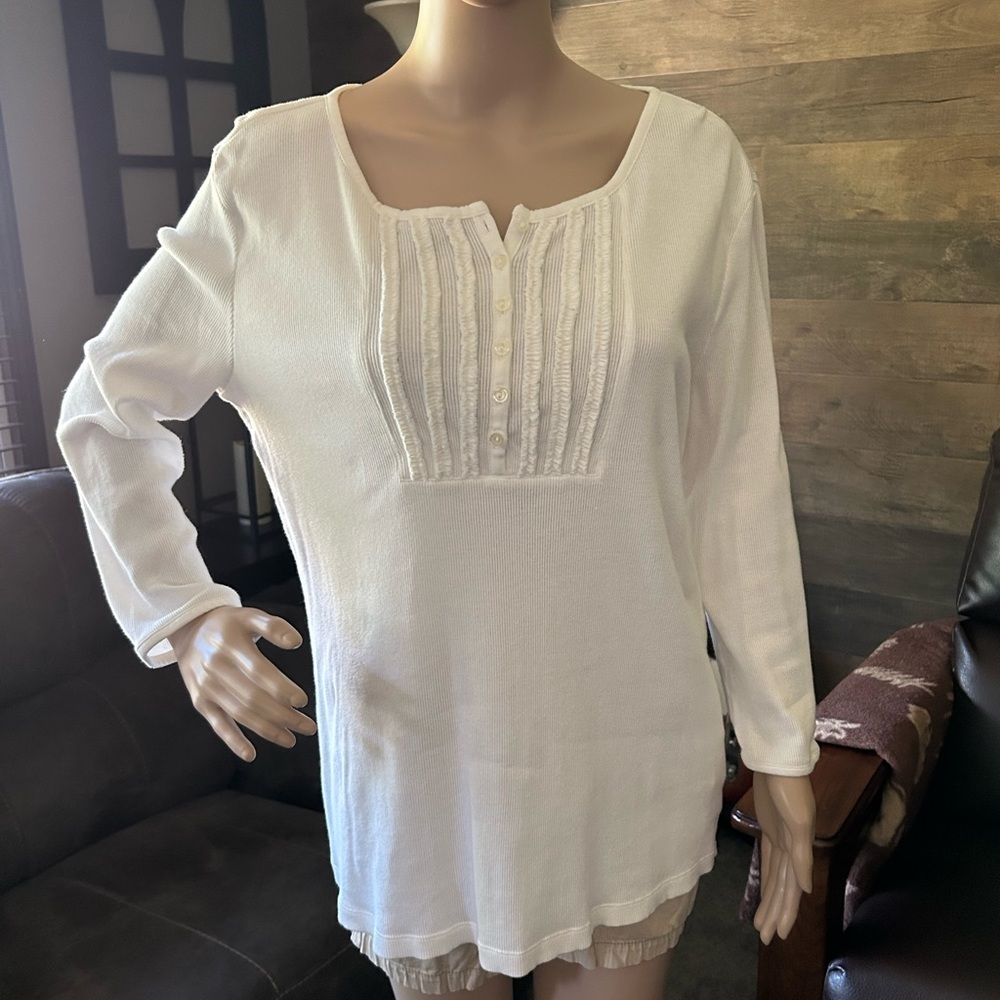 Classic Elements Women’s XL White Henley Shirt